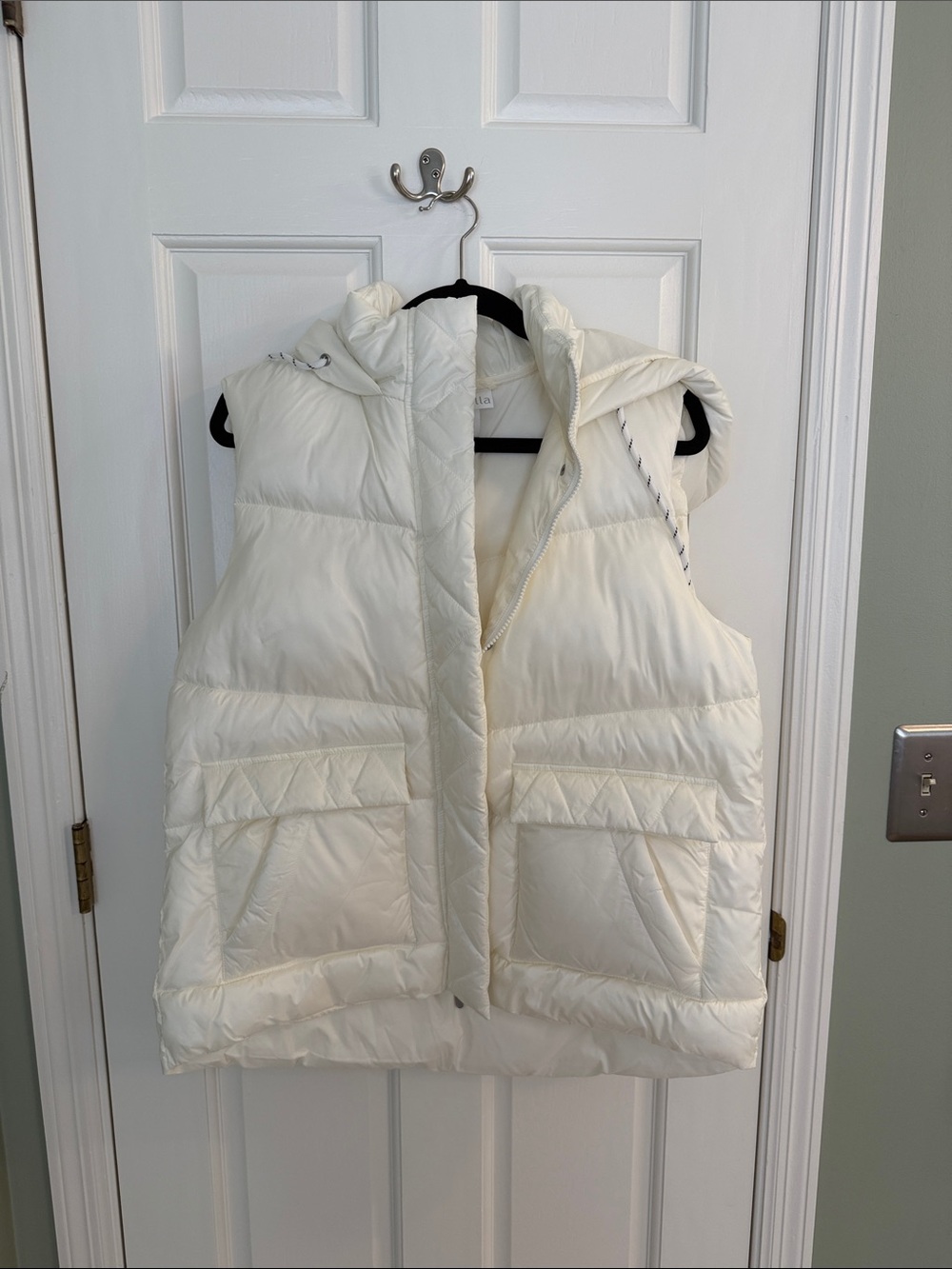 Zella Ivory Quilted Hooded Puffer Vest